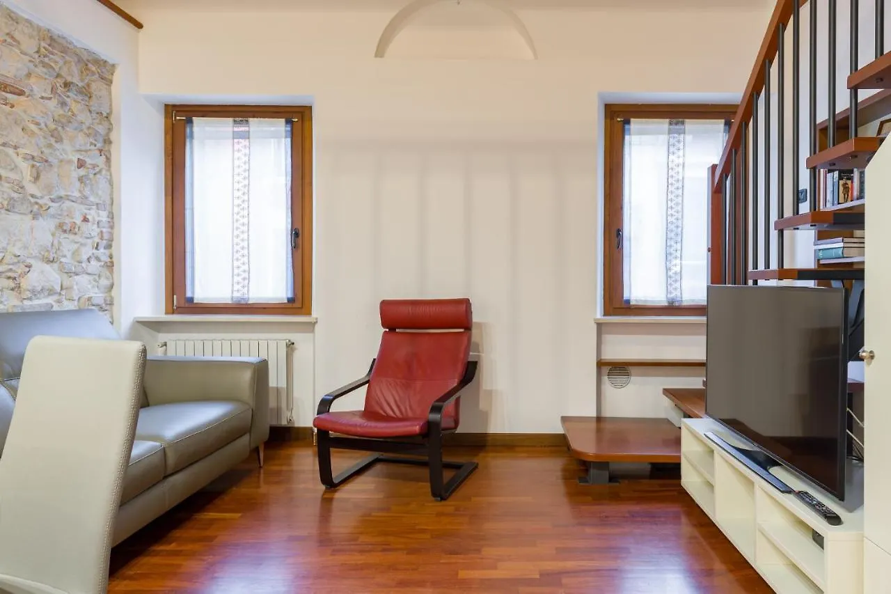 Appartamento Stradone Provolo Verona 0*,  Italy